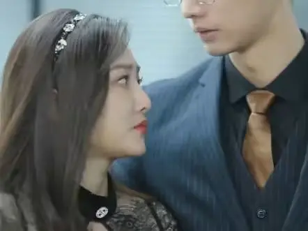 《惹是非的是她》：当“麻烦精”遇上真爱，看她如何“惹”出幸福人生！